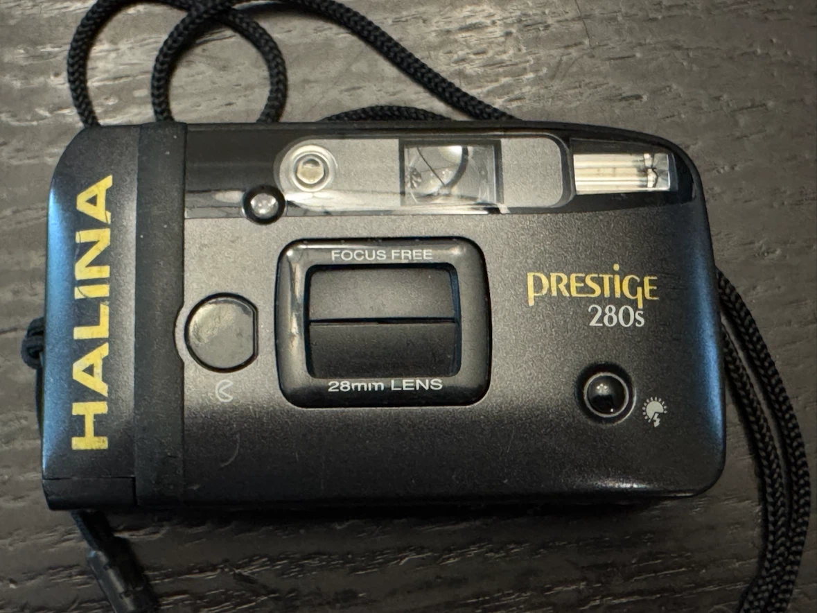 Halina Prestige 280s vintage film camera