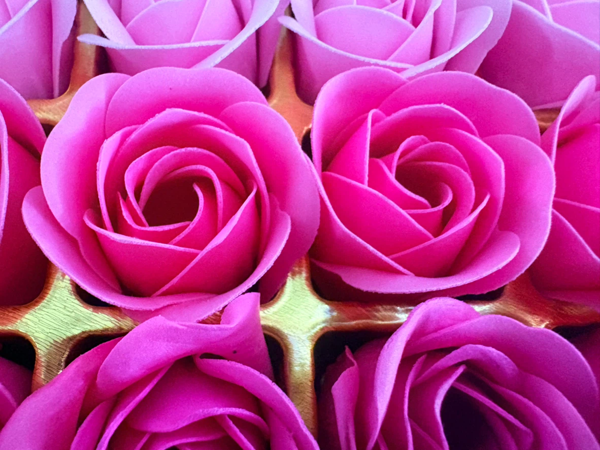 Sweet Love Soap Roses Gift Box - photo 4