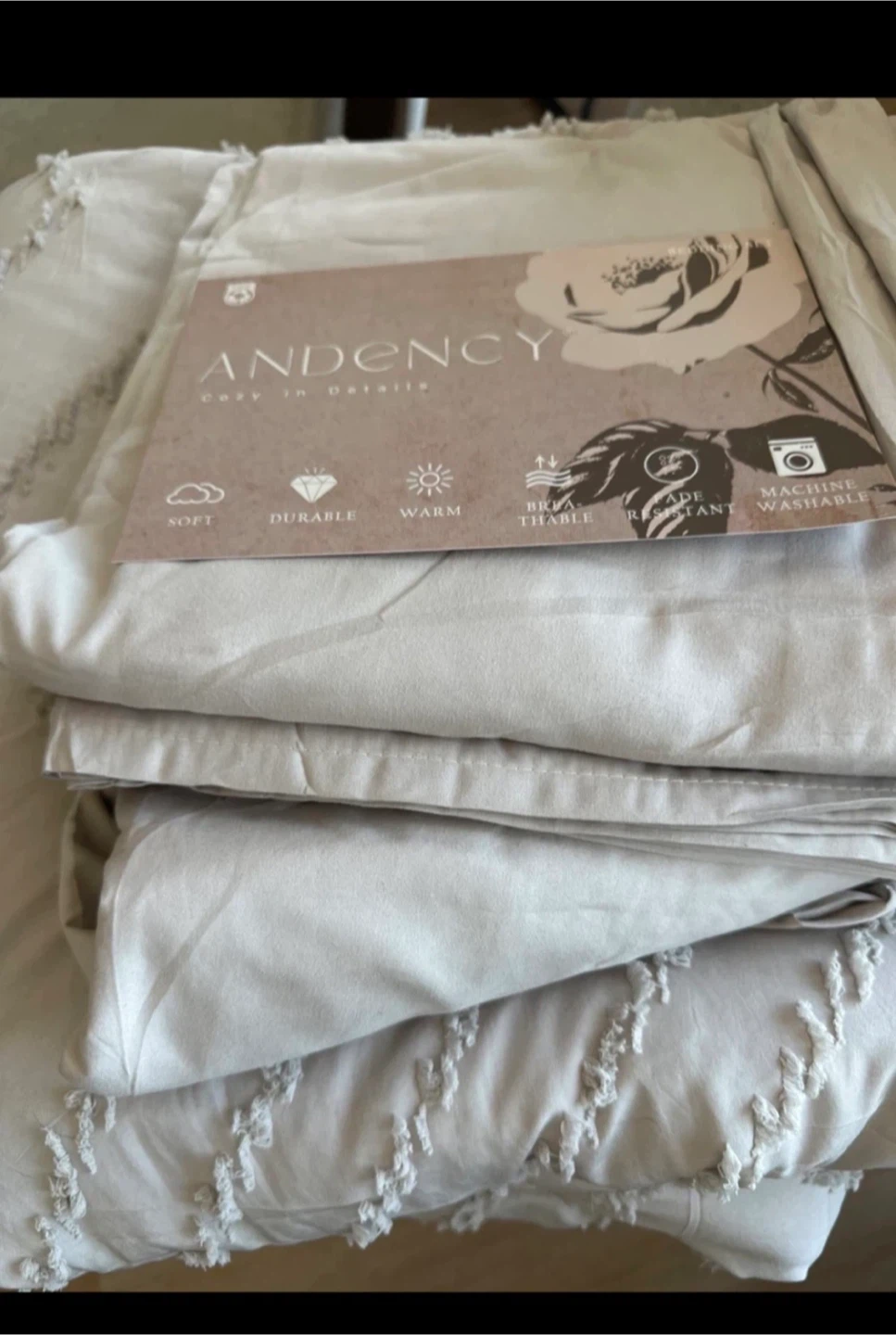 NEW comforter and sheets set queen size