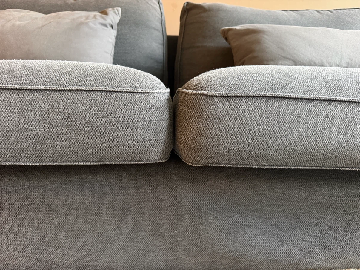 IKEA KIVIK 3-Seat Sofa in excellent condition — 9/10. - photo 3