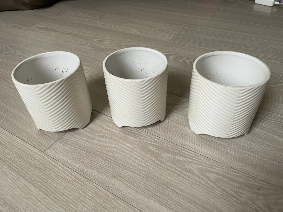 Set of 3 White Textured Planters