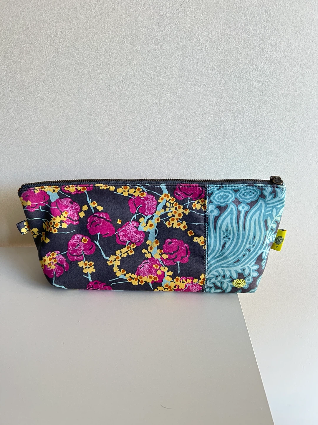 Toiletries bag - photo 2