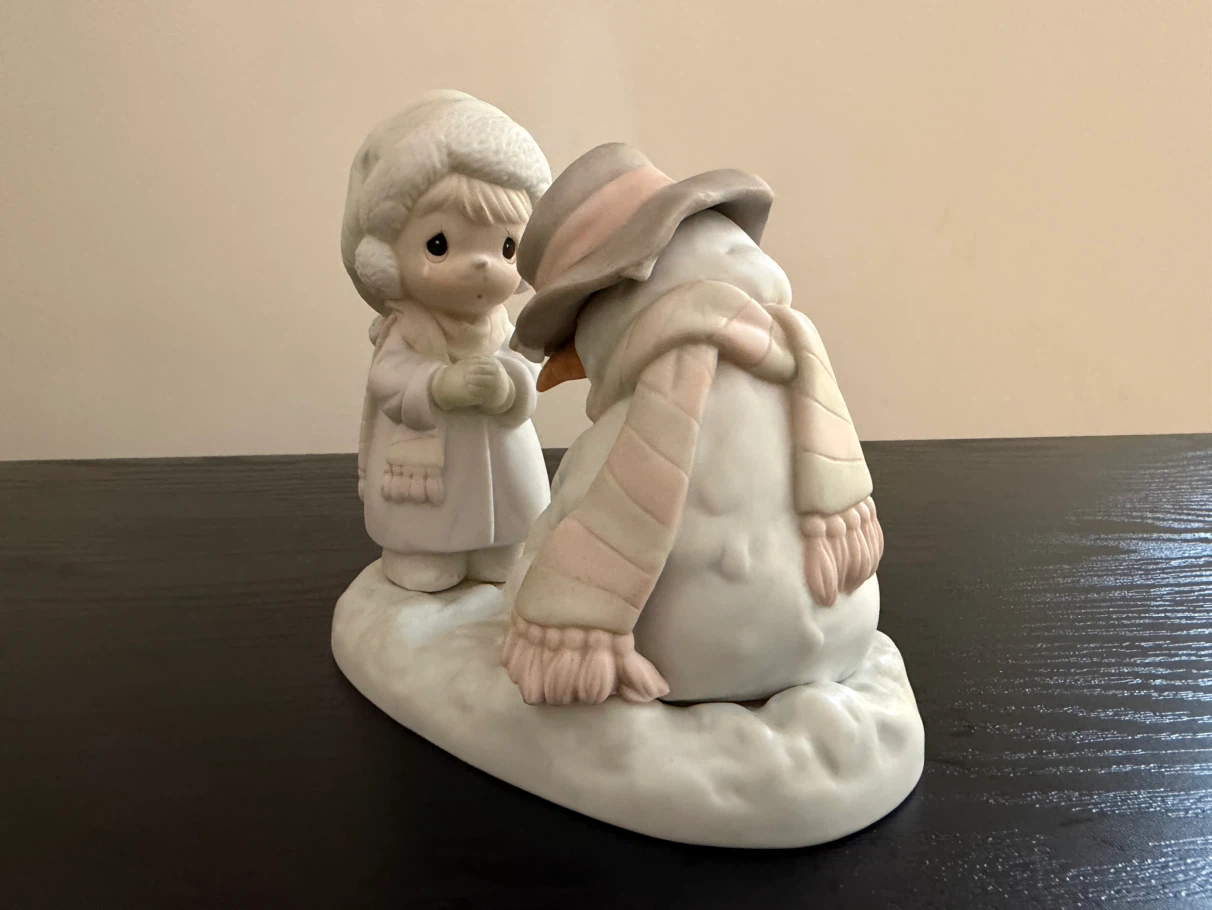 Precious Moments "We're Going to Miss You" Figurine - photo 2