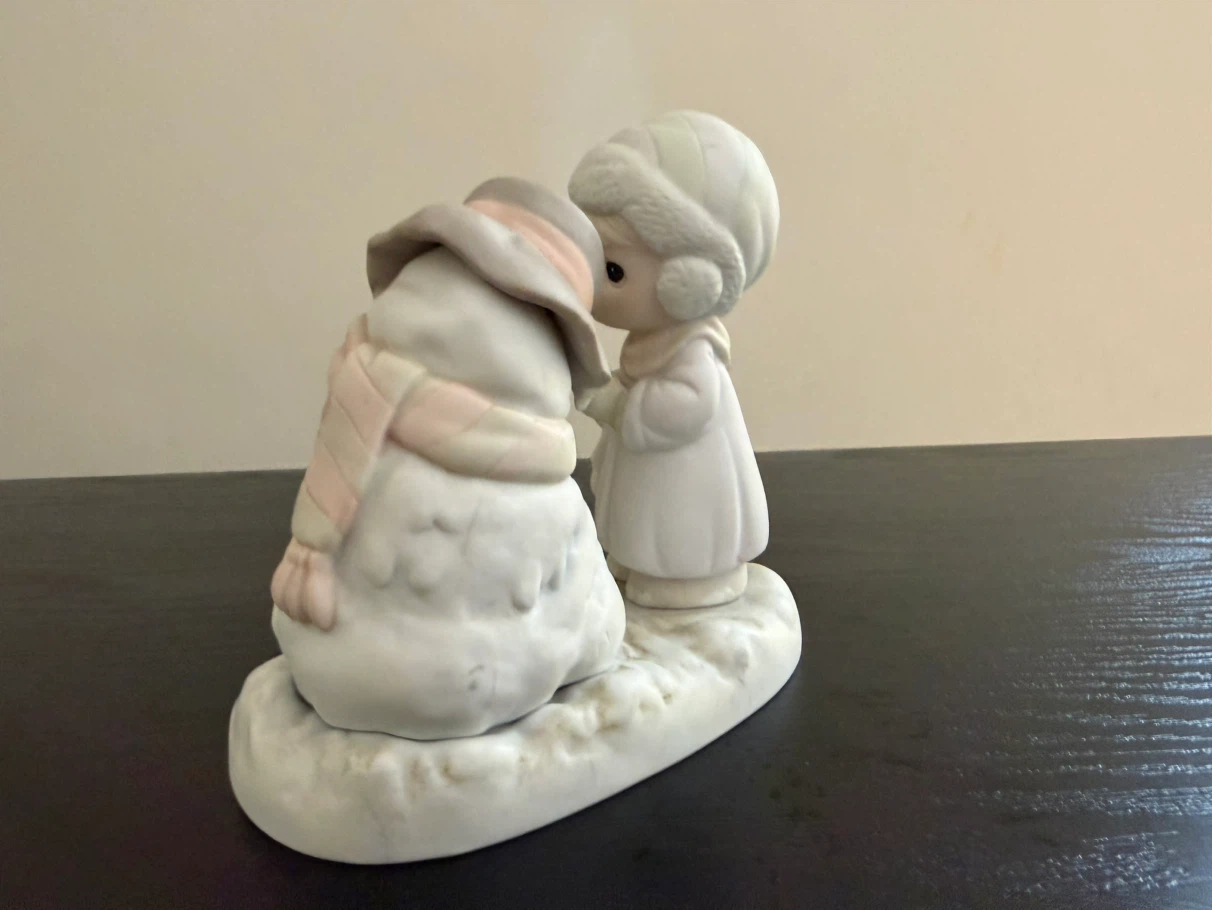 Precious Moments "We're Going to Miss You" Figurine - photo 3