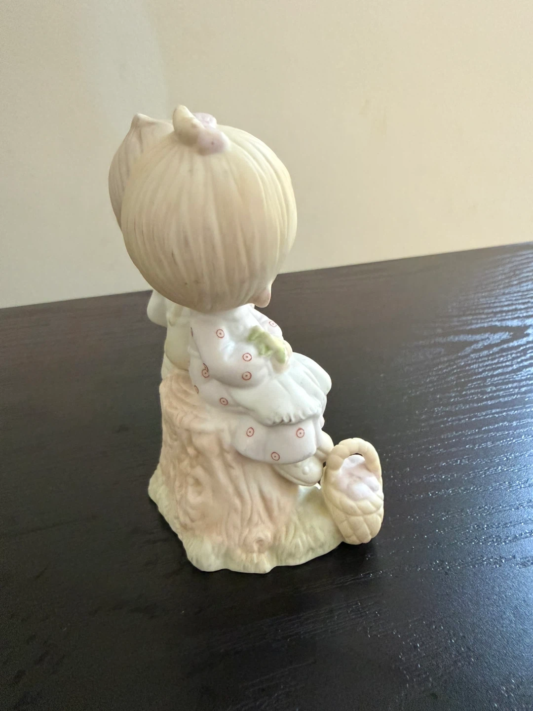 Precious Moments "Love One Another" Figurine E-1376 - photo 2