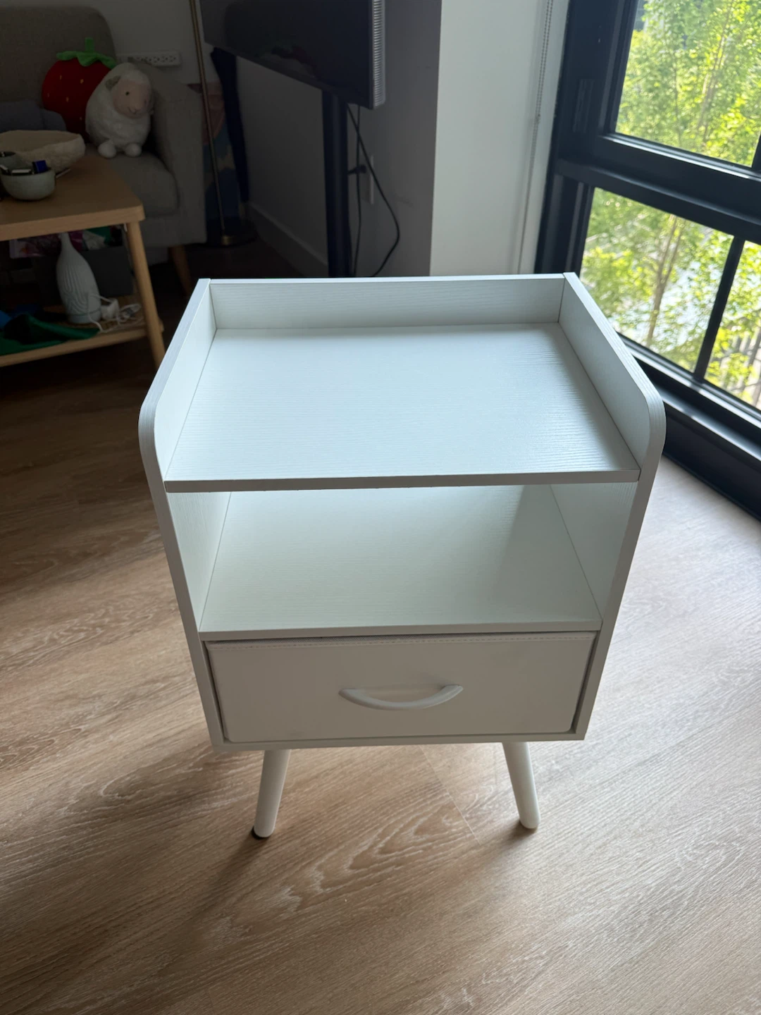 Two-Tier Nightstand / Bedside Table in White - photo 2