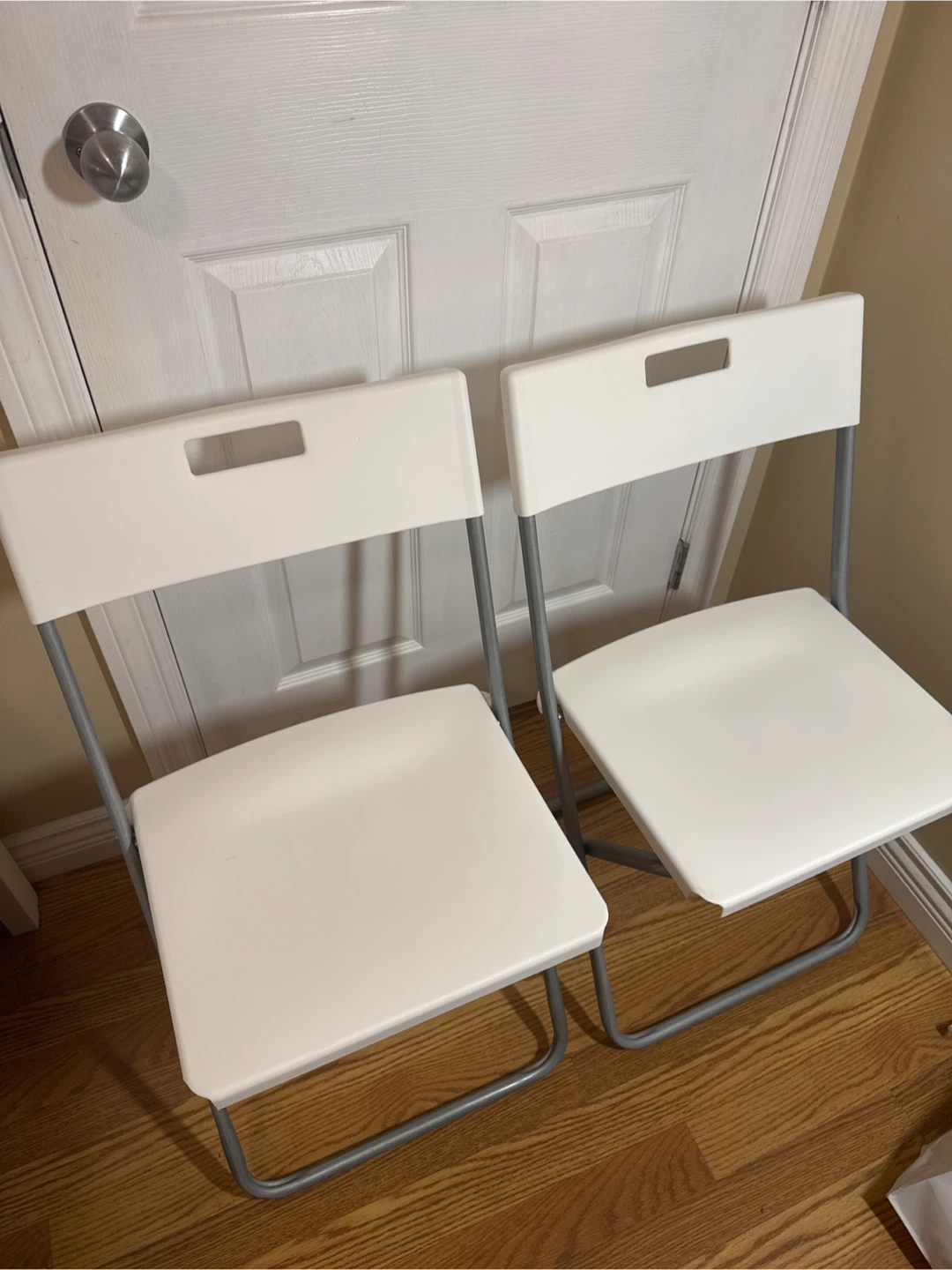 Set of 2 ikea White Folding Chairs - photo 2