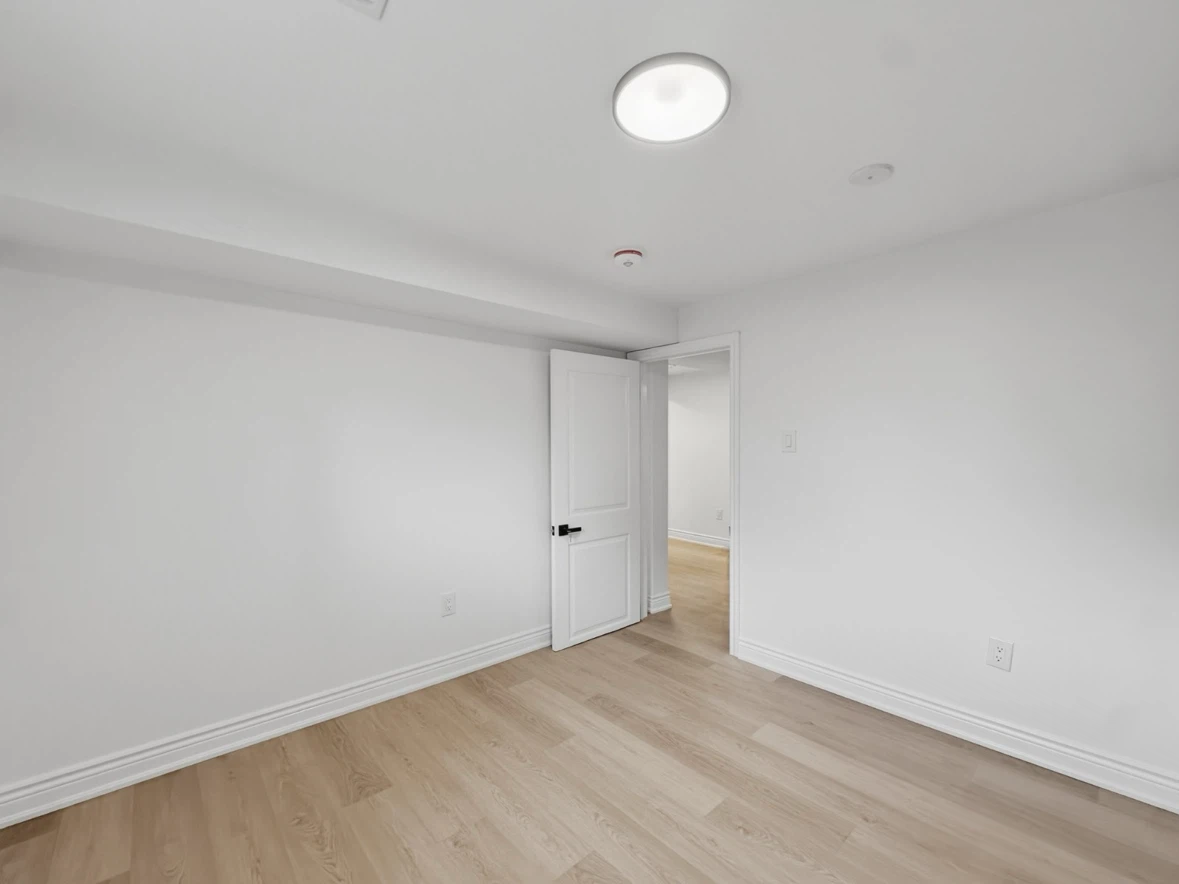 Private room for rent - photo 5