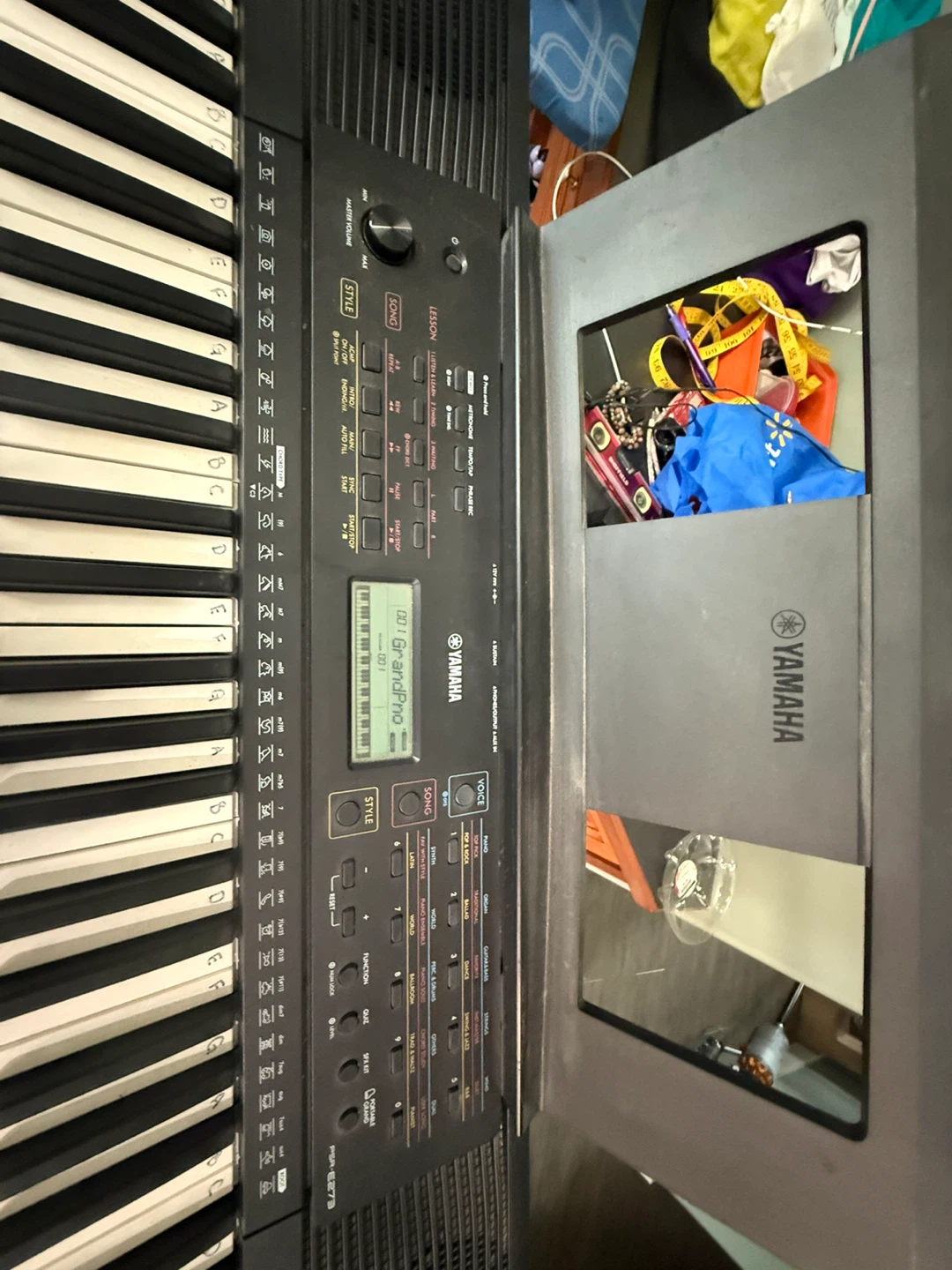 Yamaha PSR-E273 Keyboard with Stand - photo 3