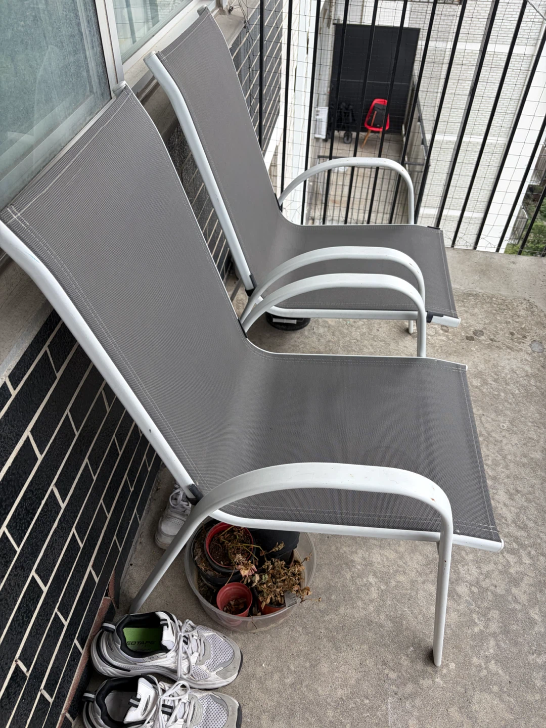 Set of 2 Grey Patio Chairs