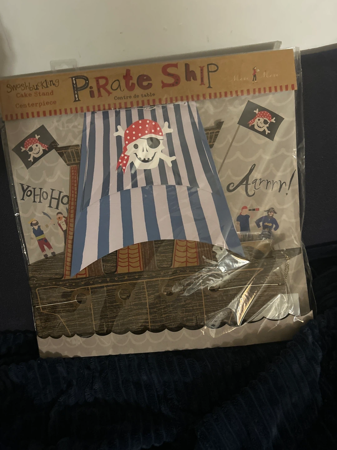 Pirate Ship Cupcake Stand Centerpiece - photo 2