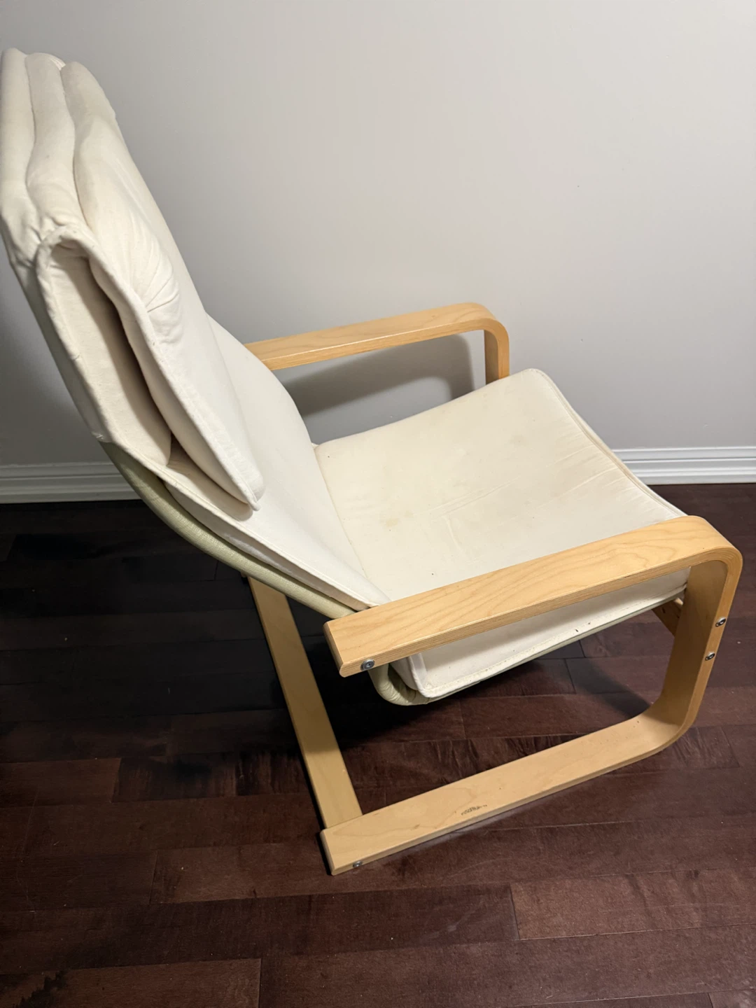 Cream Lounge Chair with Wooden Frame - photo 5