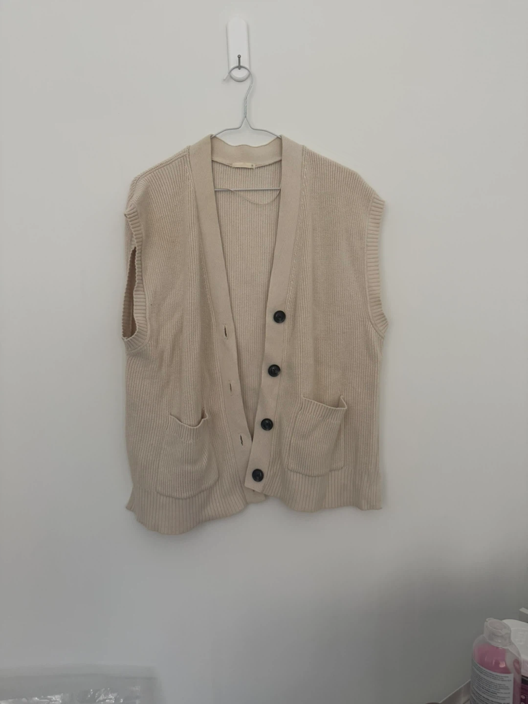 Cream Sleeveless Knit Cardigan Vest