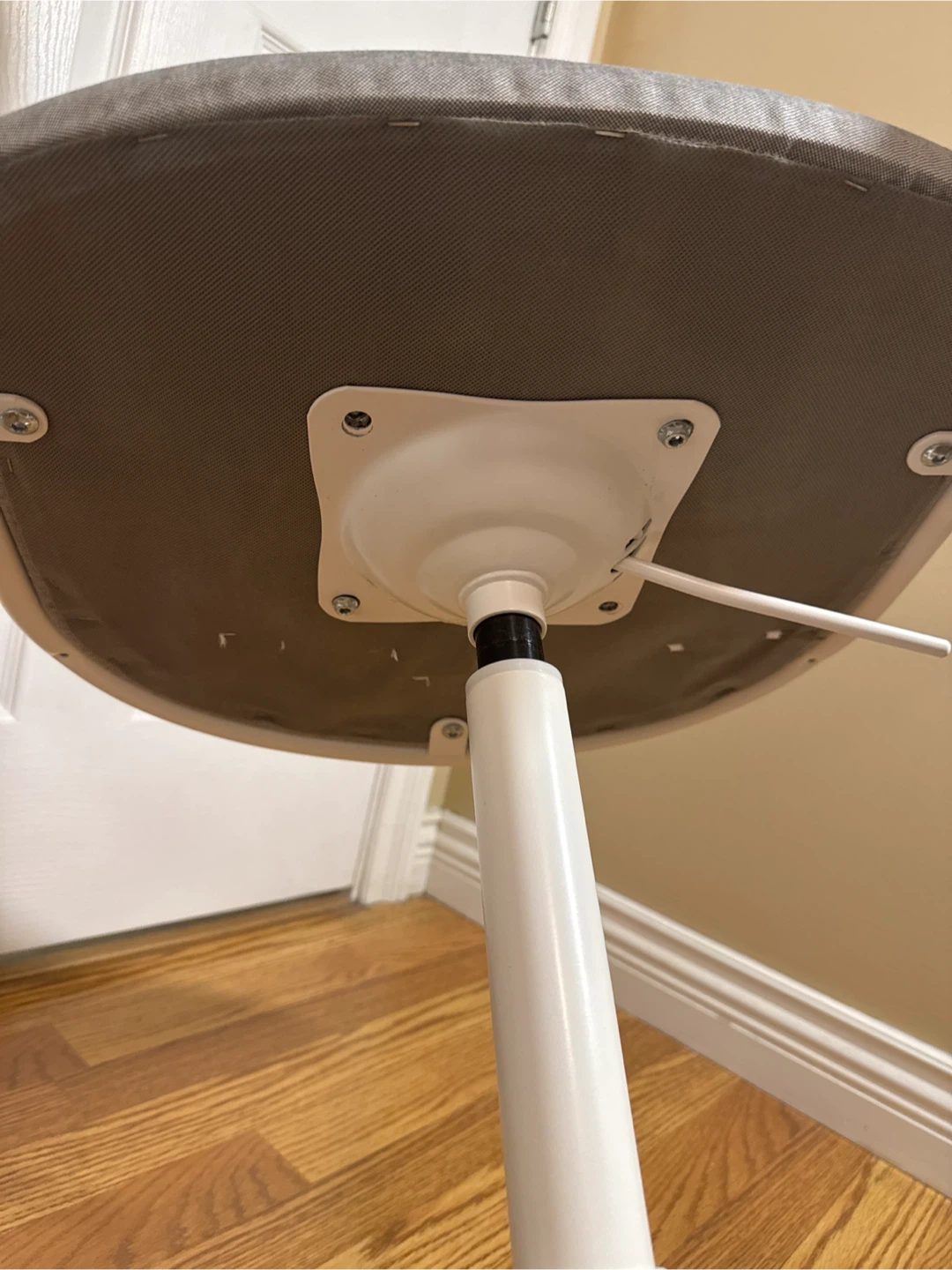 Grey Office Chair with Wheels - photo 5