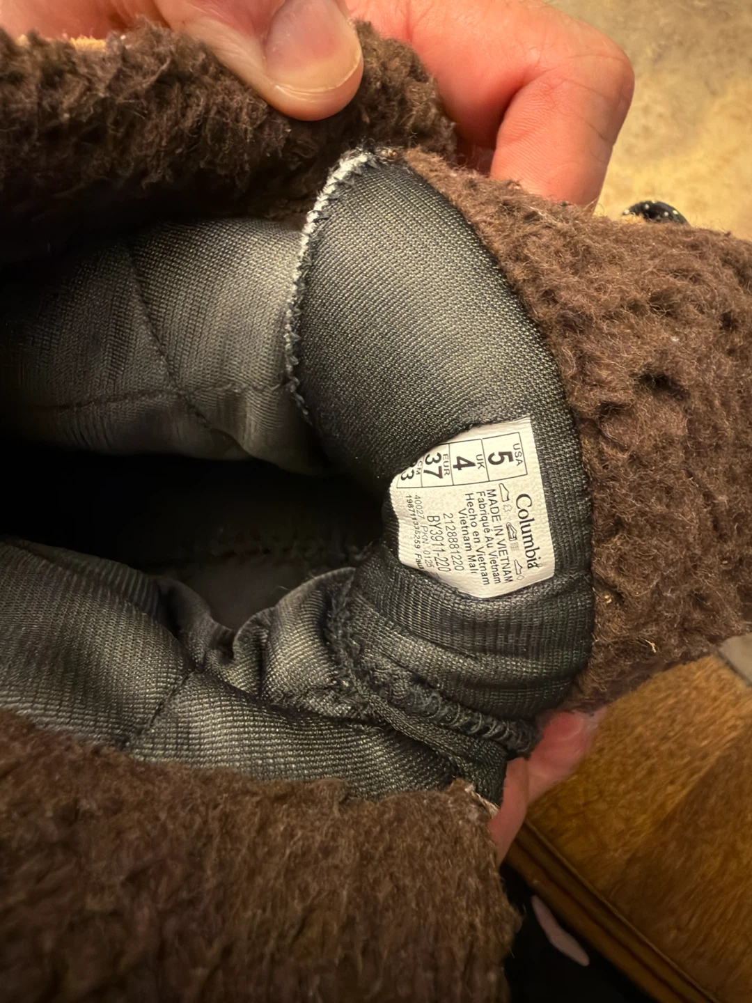 Botas de invierno para niño size 5 para niño de 9 a 10 años