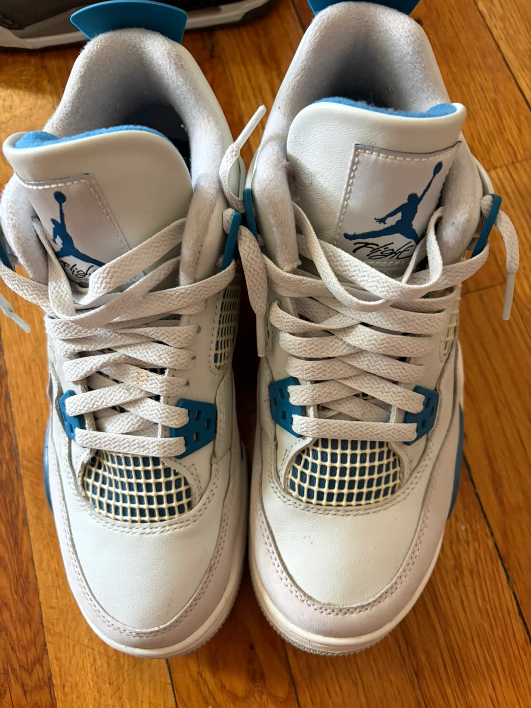 Air Jordan 4 Retro Shoes - photo 2