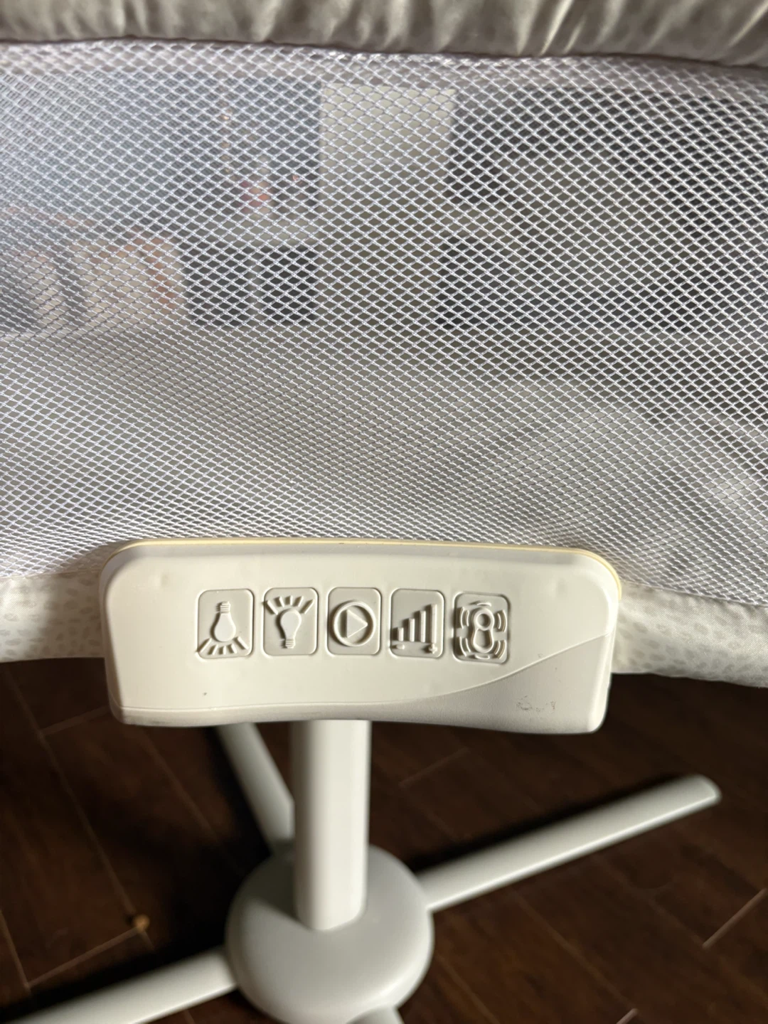 HALO Bassinest Swivel Sleeper