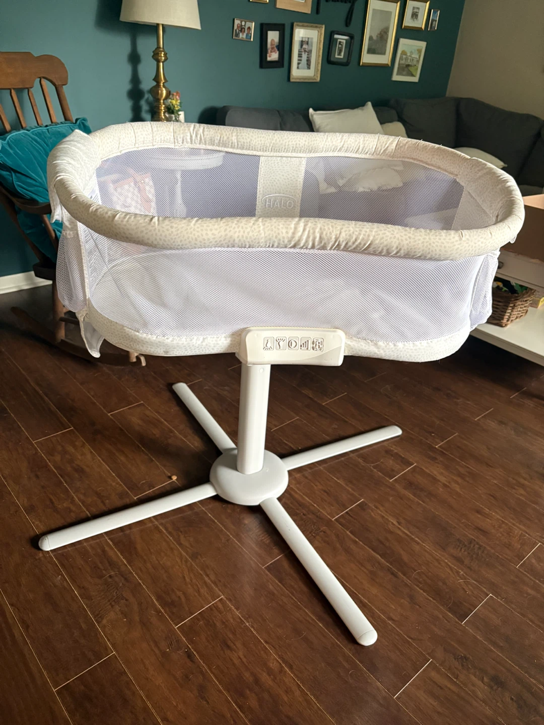 HALO Bassinest Swivel Sleeper - photo 2
