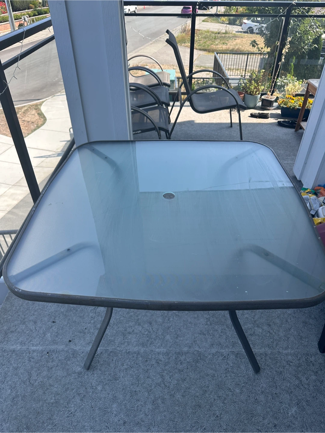 Outdoor patio Glass Table with 4 chairs