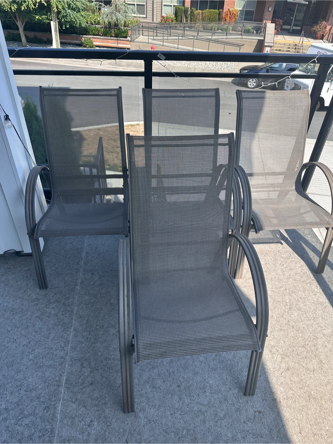 Outdoor patio Glass Table with 4 chairs - photo 4