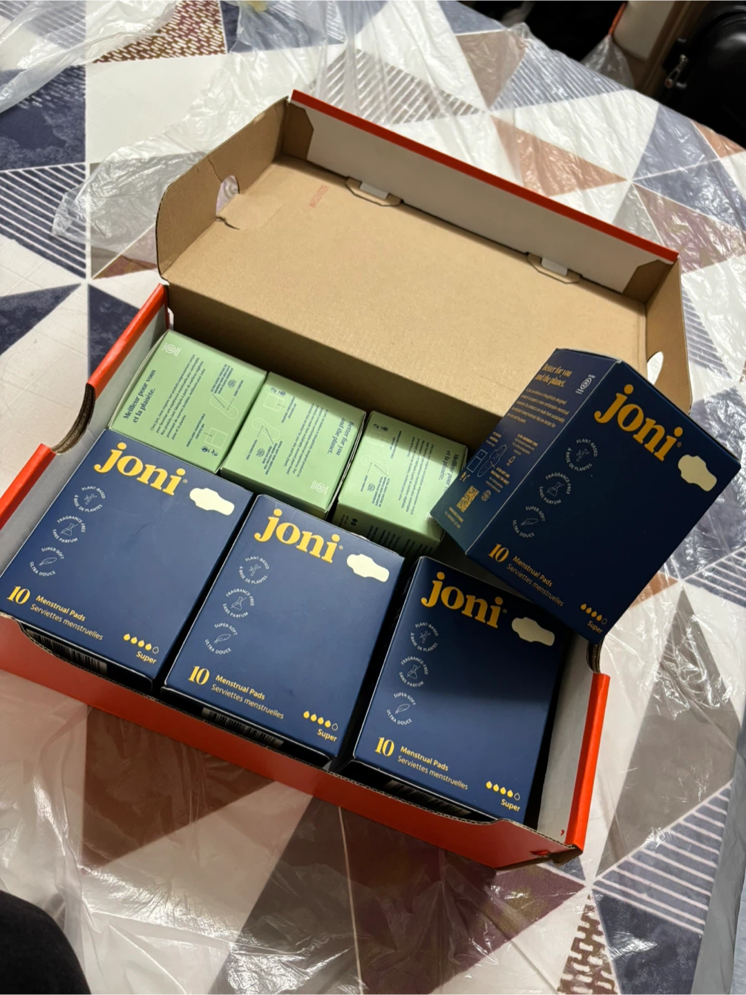 Joni Plant-Based Liners and Pads