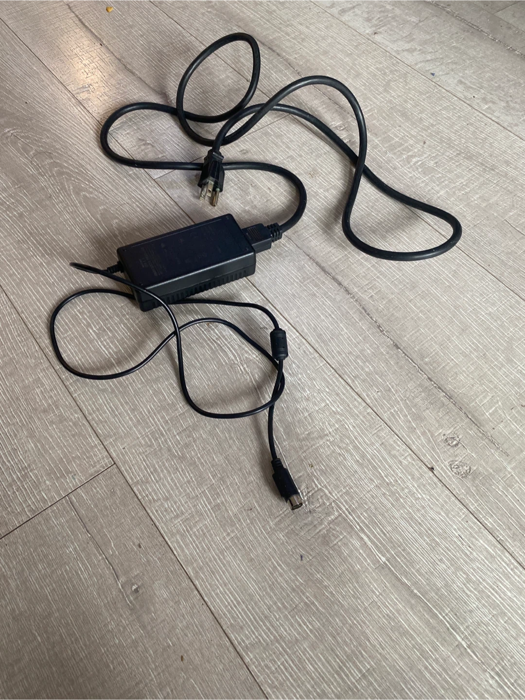 YO CHUANG AC/DC Adapter 24V 2.5A