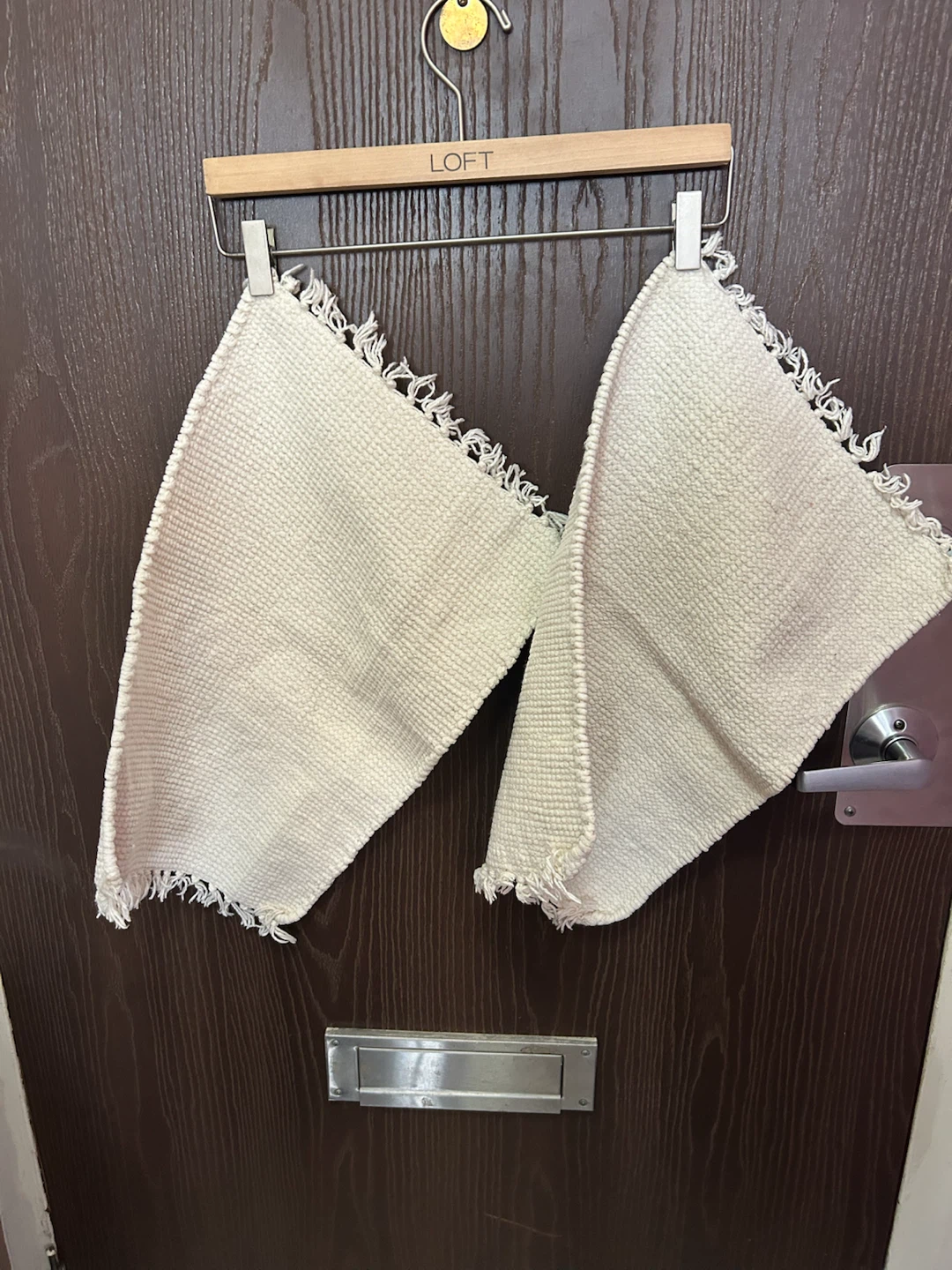 Set of 2 White Textured place matts