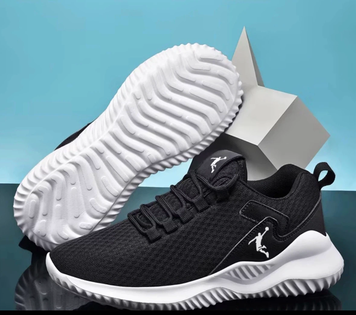 Men's Athletic Shoes