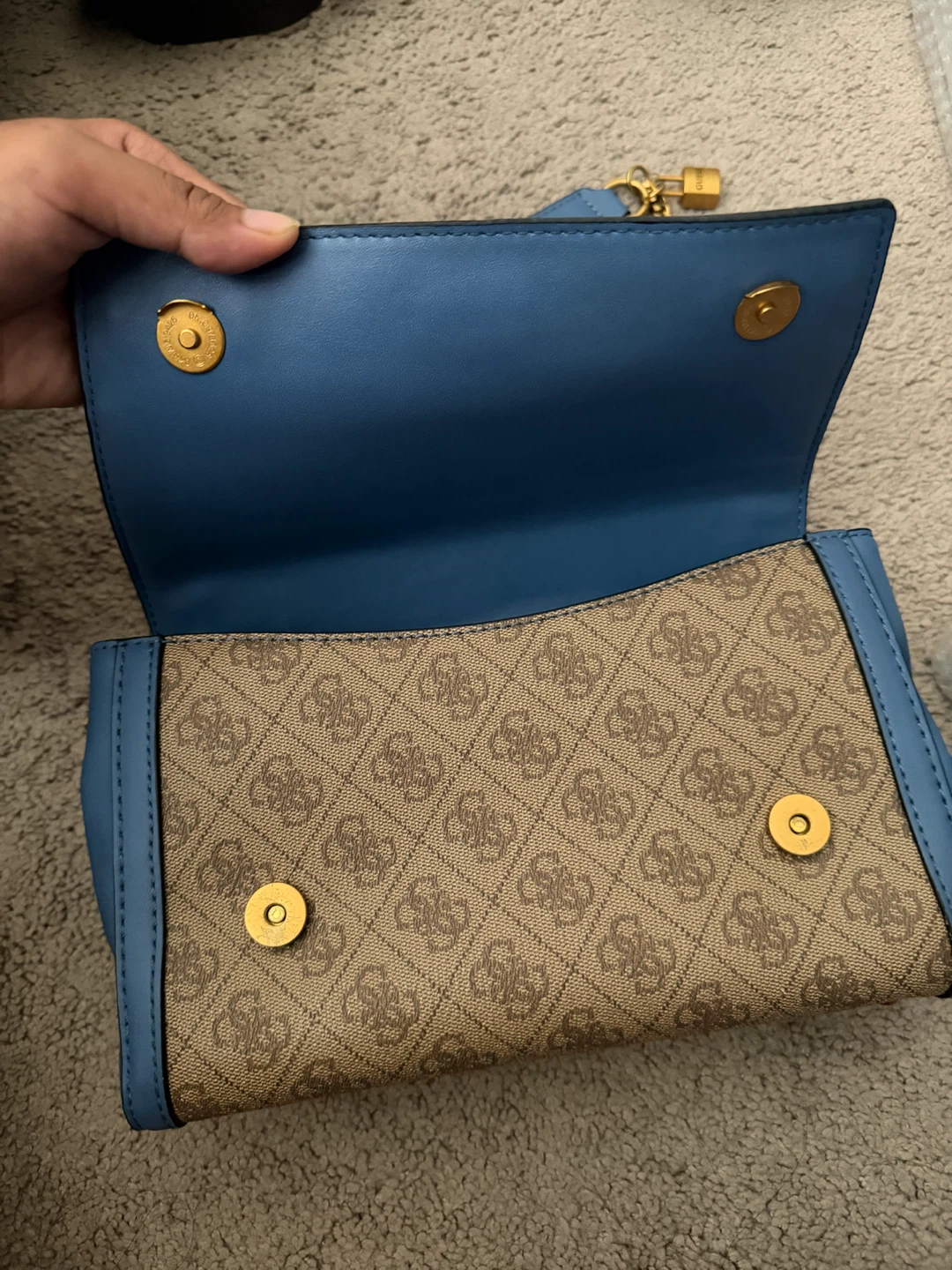 Guess Shoulder Bag - photo 2