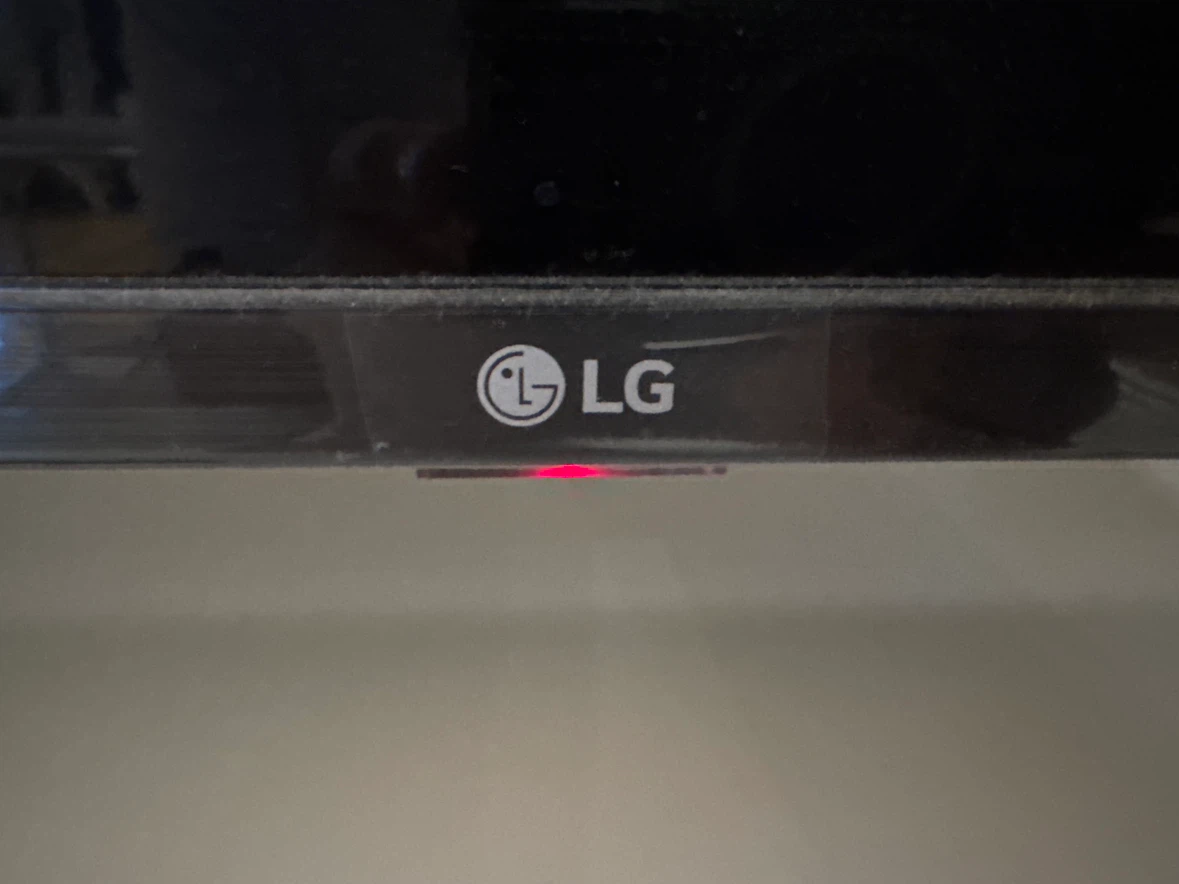 LG TV 65 inch - photo 4
