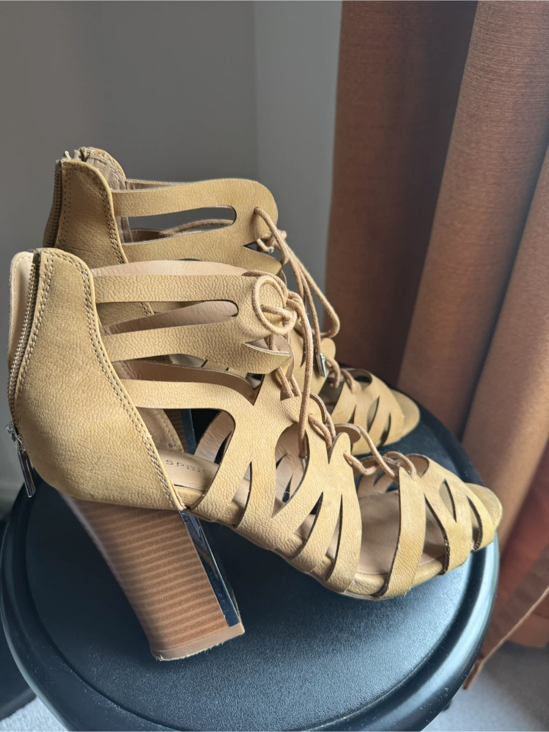 Lace-Up Heeled Sandals size 6.5