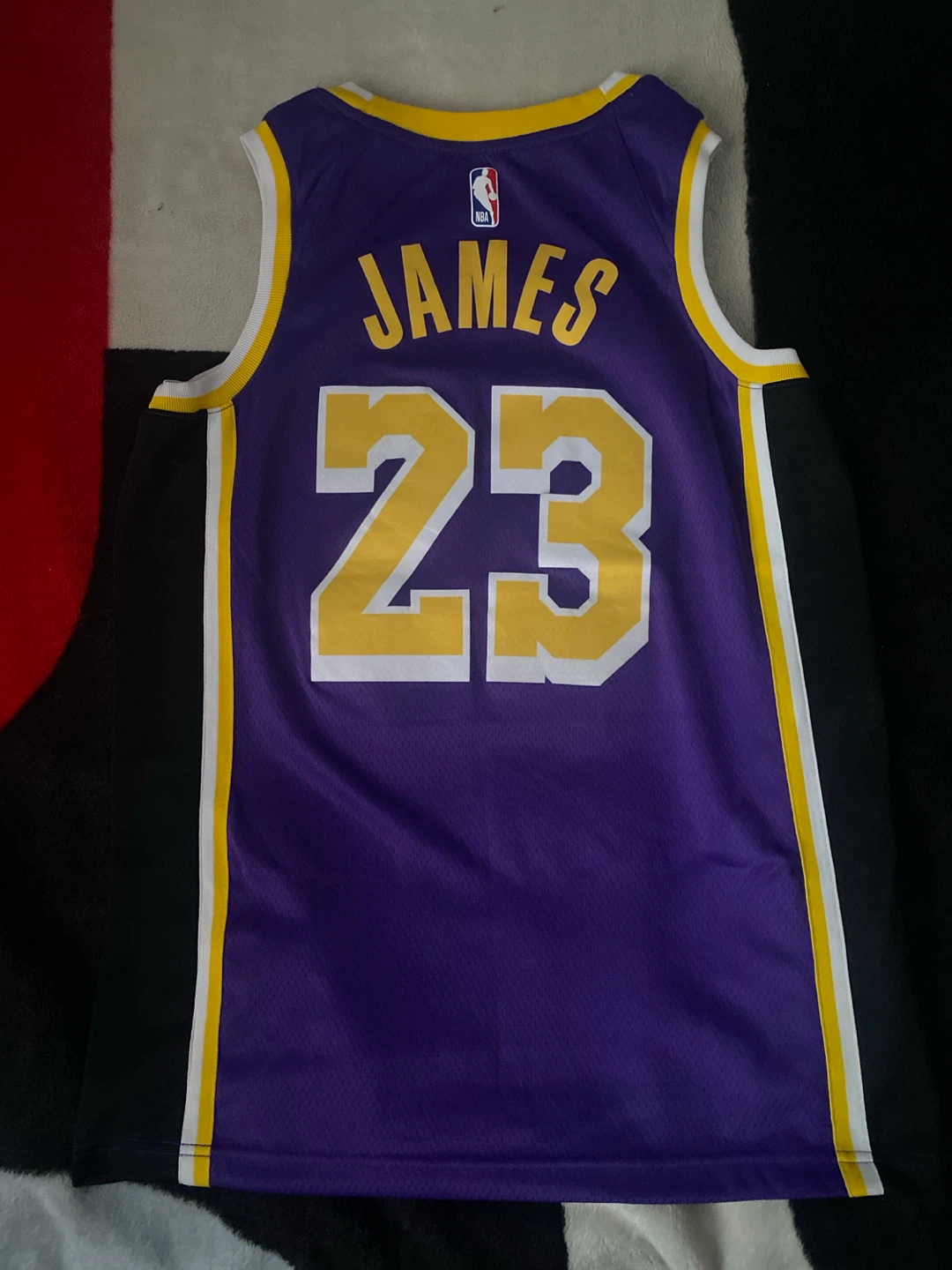Los Angeles Lakers LeBron James #23 Swingman Jersey - photo 4