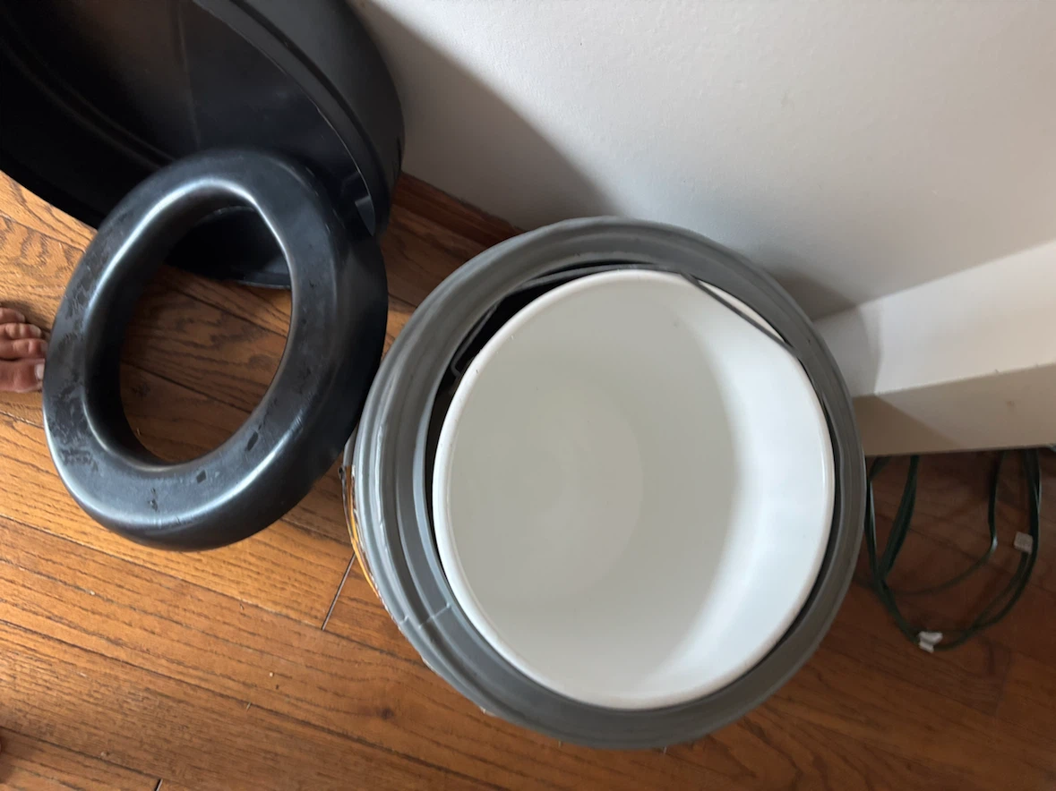 Reliance Hassock Portable Toilet - photo 4