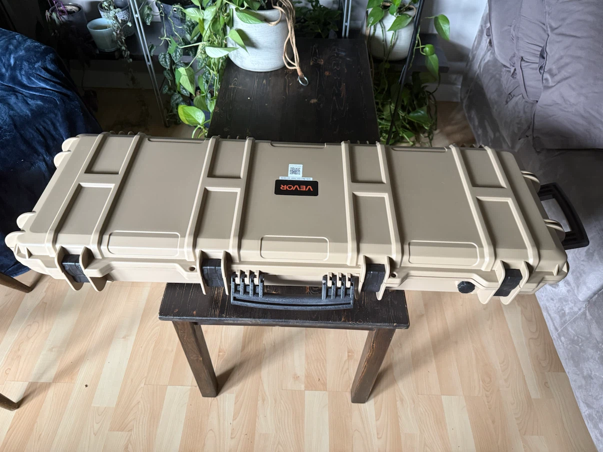 Vevor Hard Case with Foam (2) 15 in x 42 in