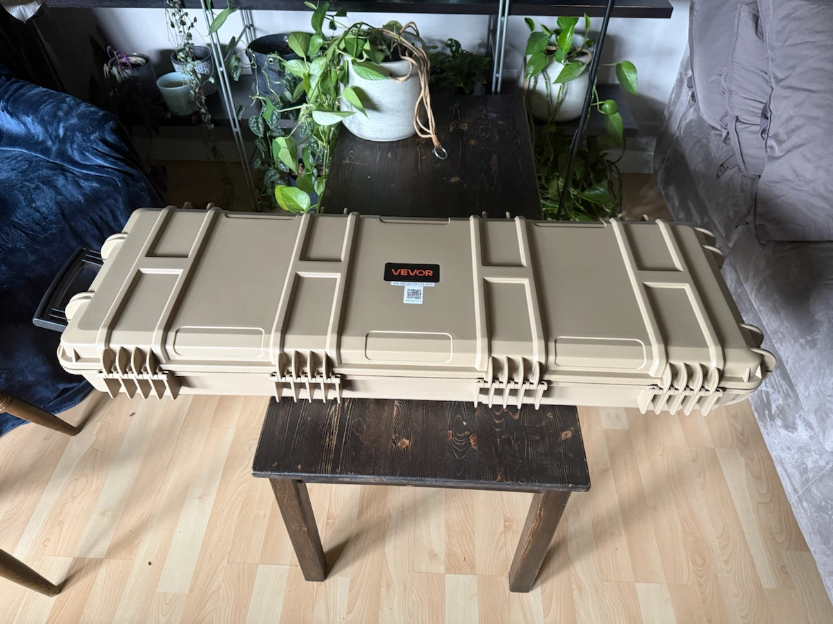 Vevor Hard Case with Foam (2) 15 in x 42 in - photo 2