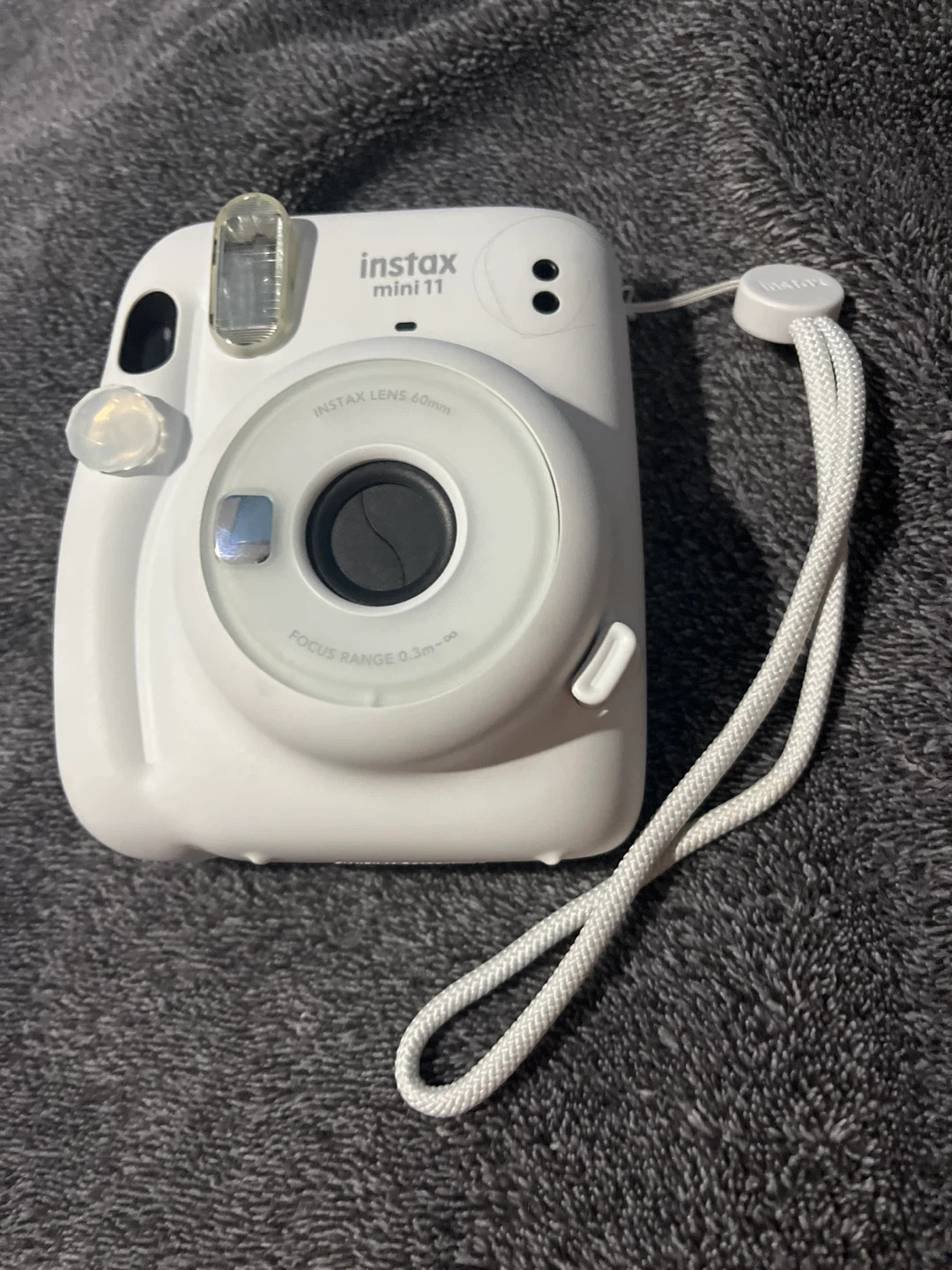 Fujifilm Instax Mini 11 Instant Camera - Ice White