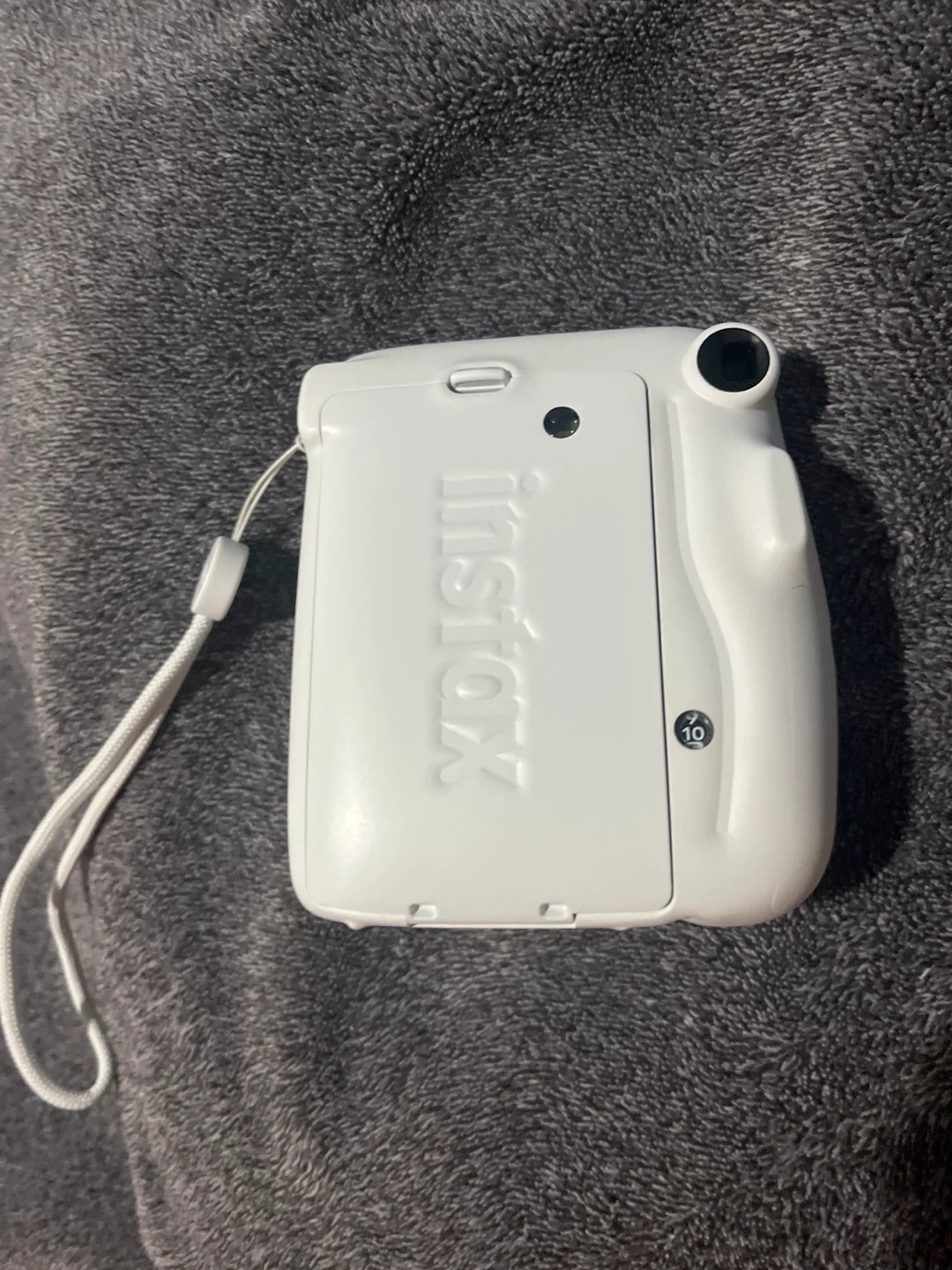 Fujifilm Instax Mini 11 Instant Camera - Ice White - photo 2