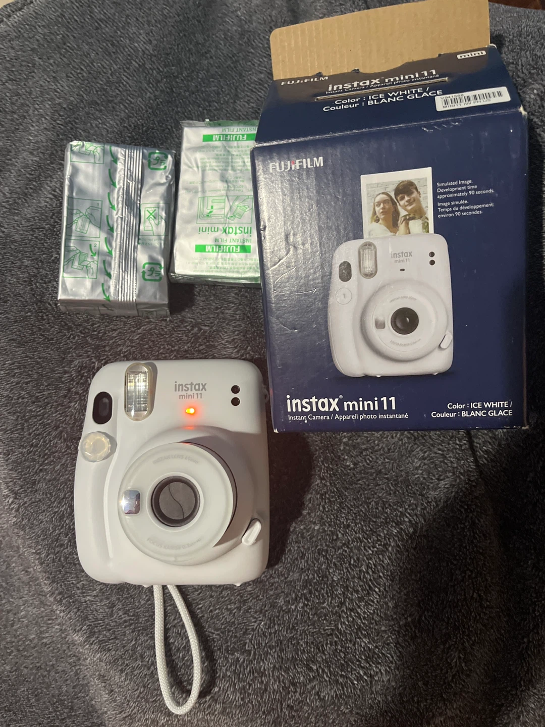 Fujifilm Instax Mini 11 Instant Camera - Ice White - photo 5