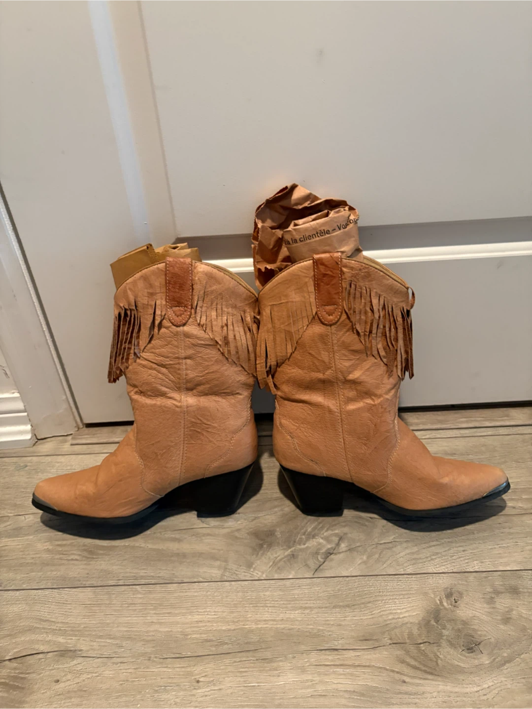 Dingo tan women’s leather cowboy boots with fringe - photo 5