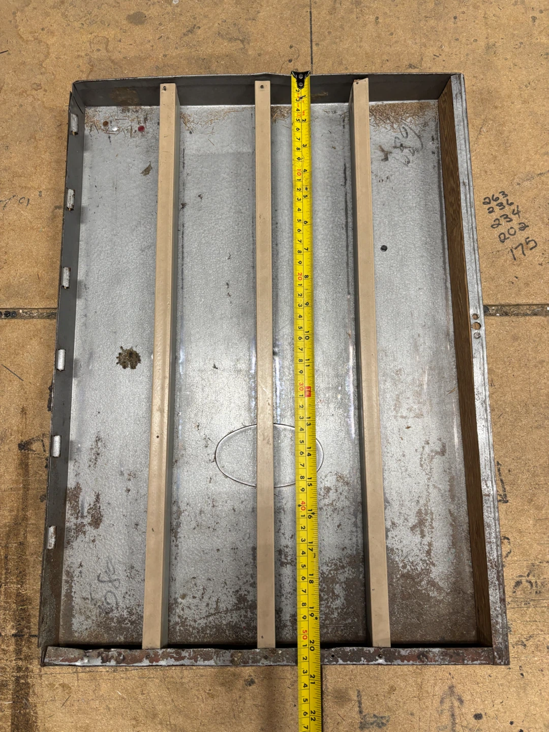Metal Tray with Wood Slats x42 Tray