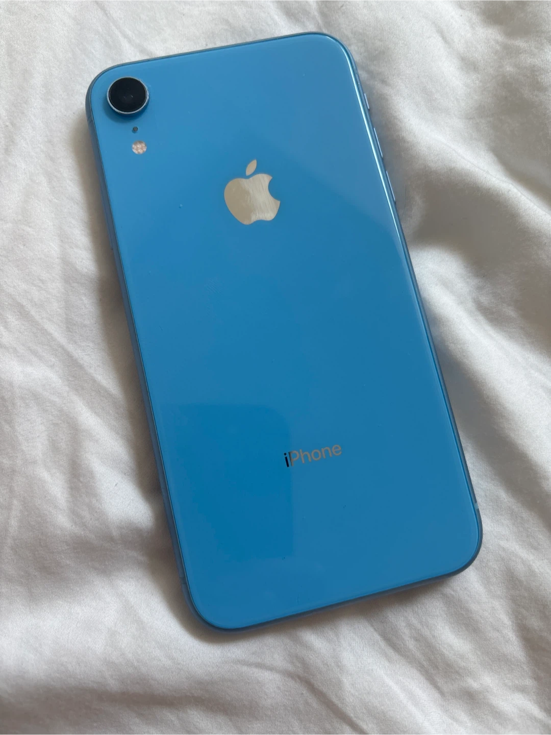 Apple iPhone XR Blue