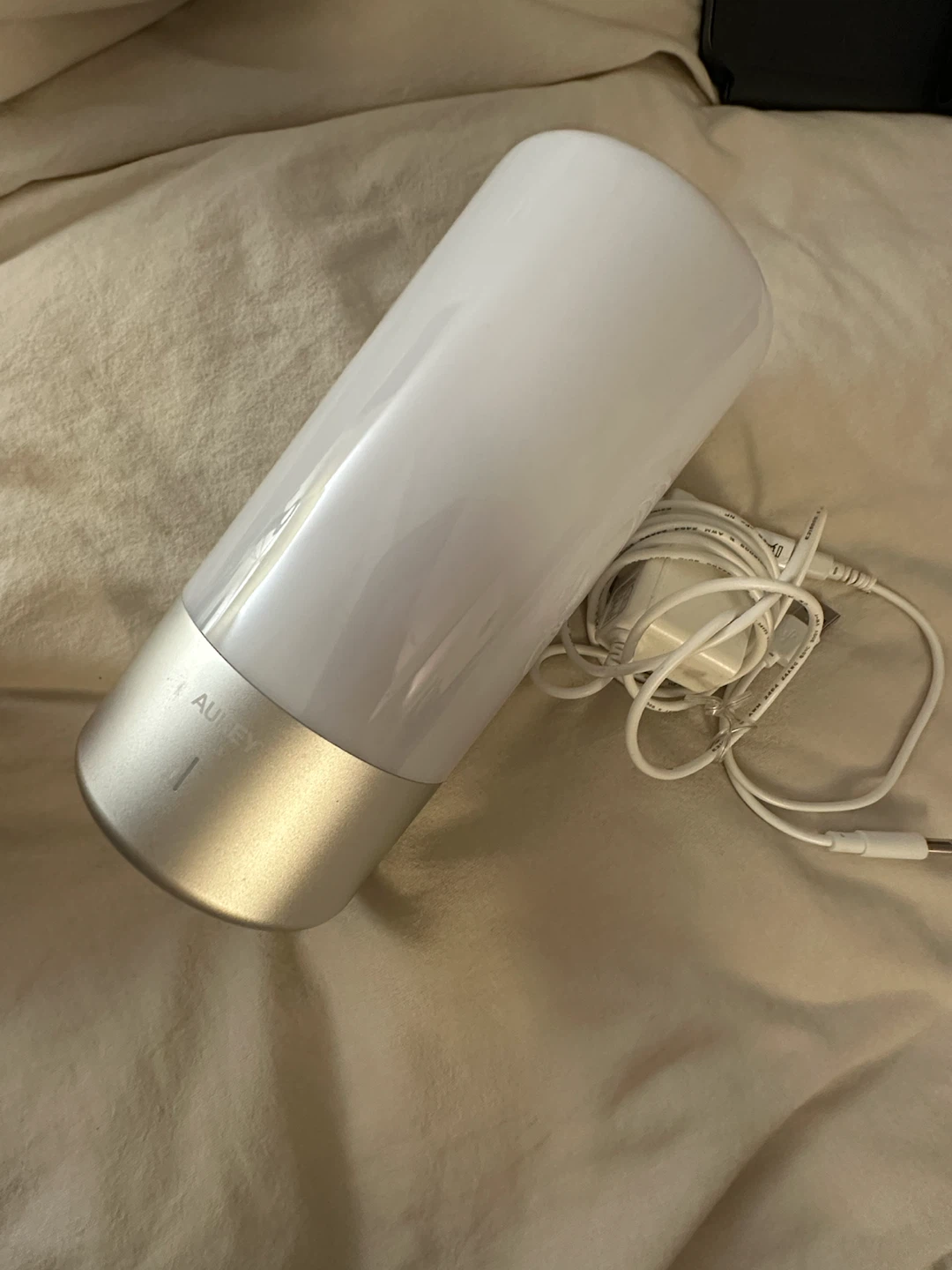 AUKEY table lamp