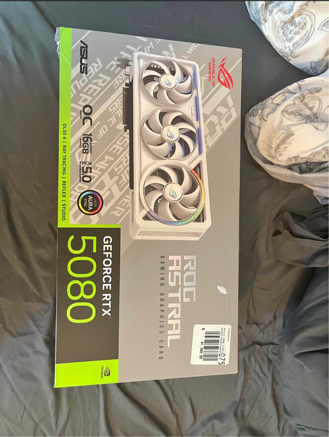 ASUS ROG Strix GeForce RTX 5080 Astral OC White - photo 2