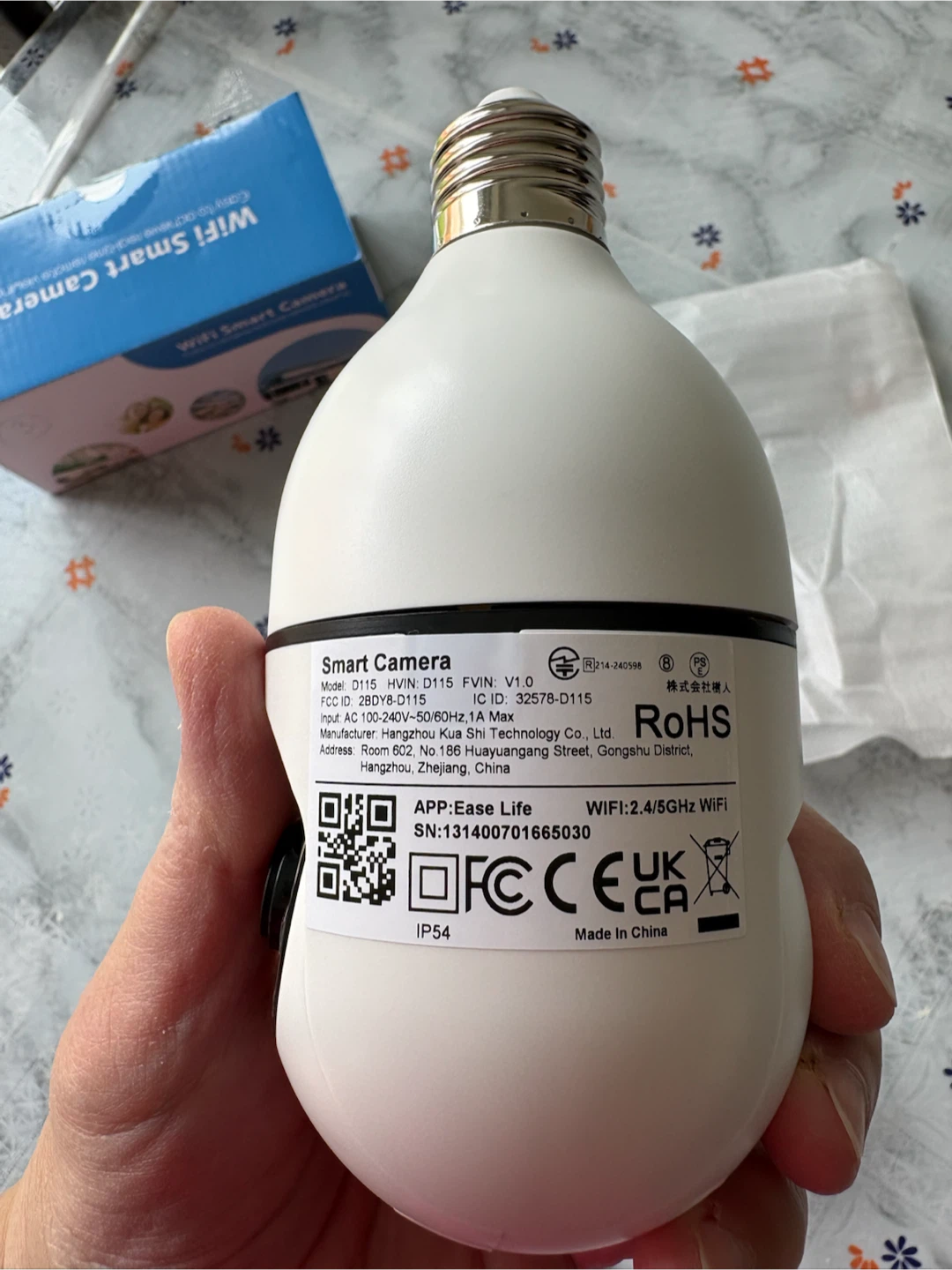 WiFi Smart Bulb Security Camera - photo 4