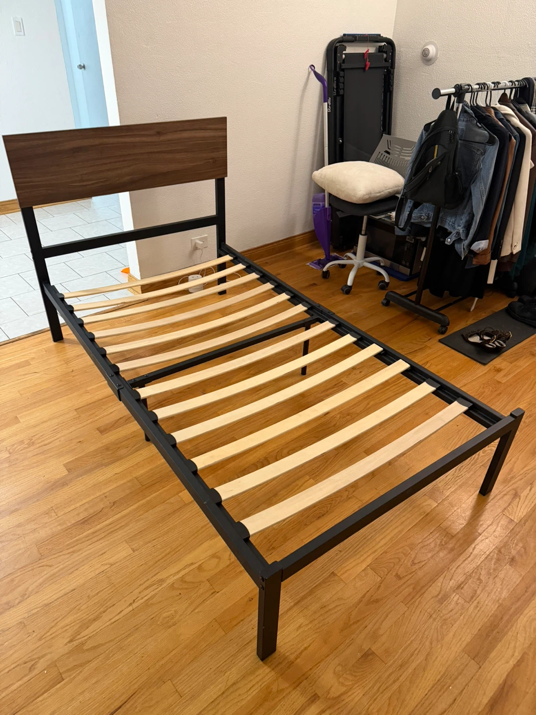 Twin Size Metal Bed Frame with Headboard