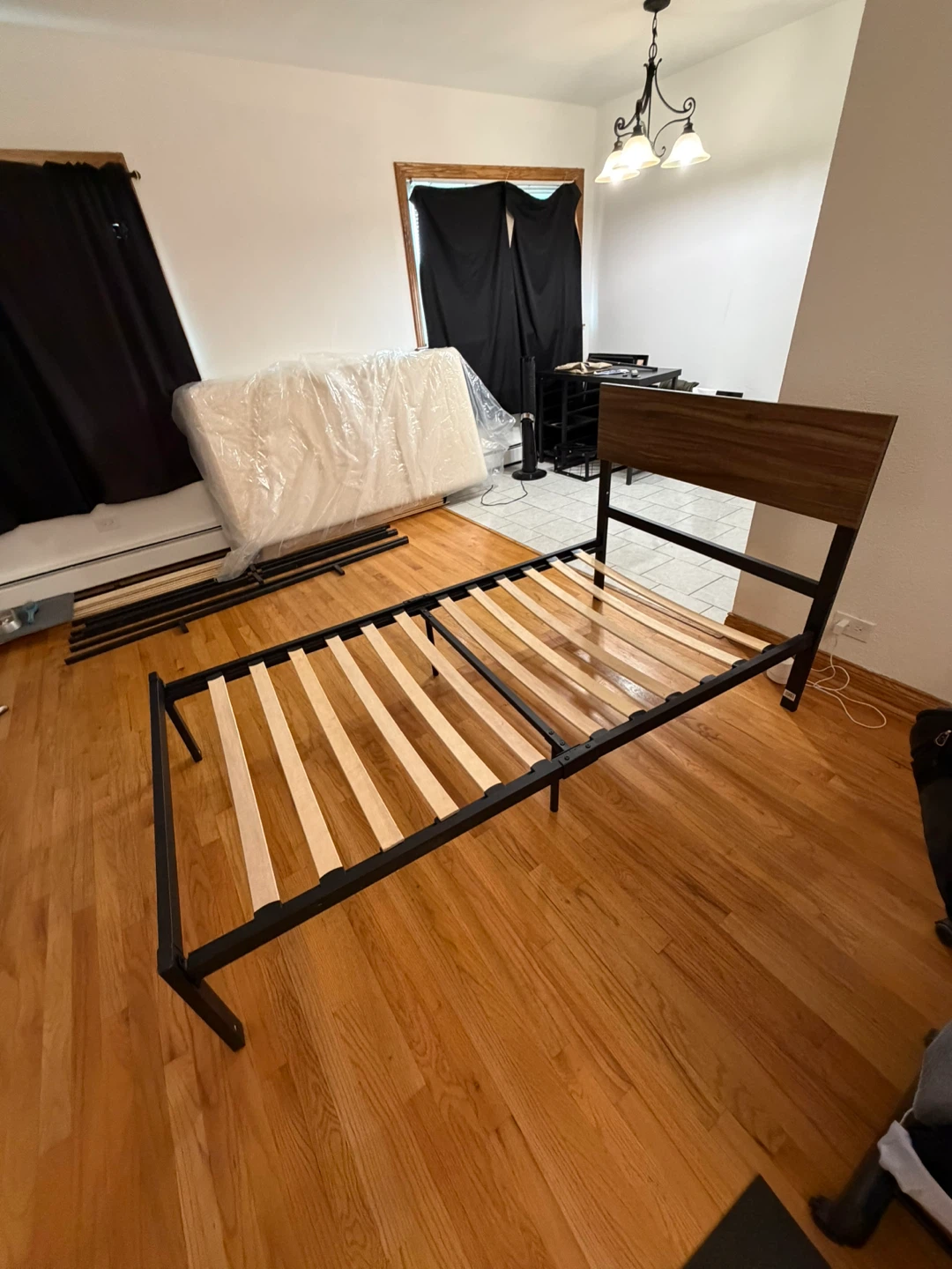 Twin Size Metal Bed Frame with Headboard - photo 4