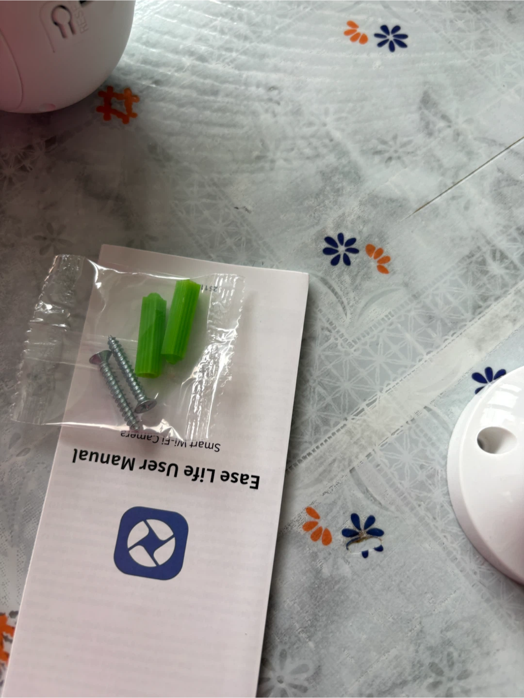 WiFi Smart Bulb Security Camera – 360° PTZ - photo 5