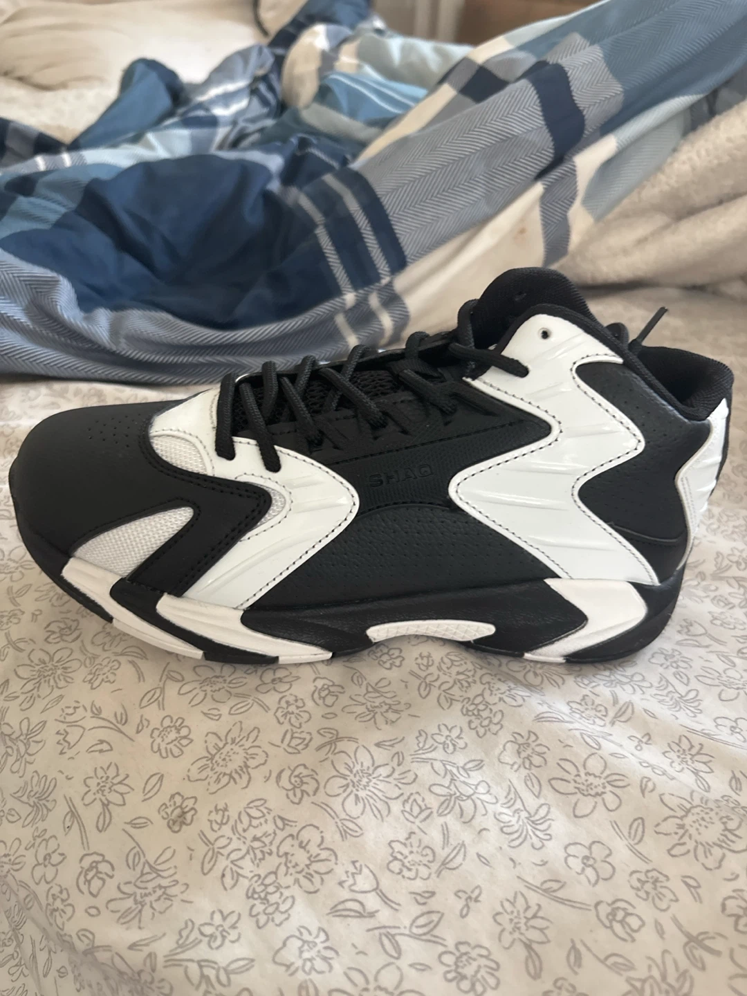 AND1 Devastator Kids Basketball Shoes Size 5 - photo 2