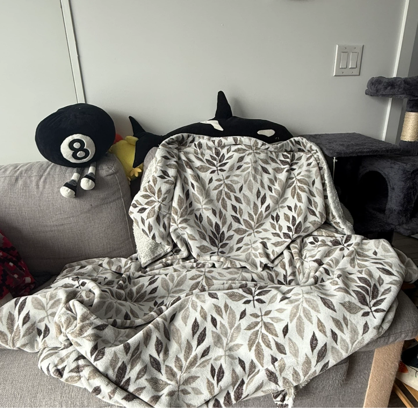 Leaf Pattern Sherpa Throw Blanket - photo 2
