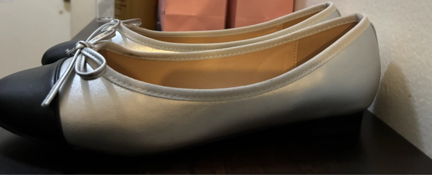 NEW-Silver and Black Cap Toe Ballet Flats with Bow - photo 2